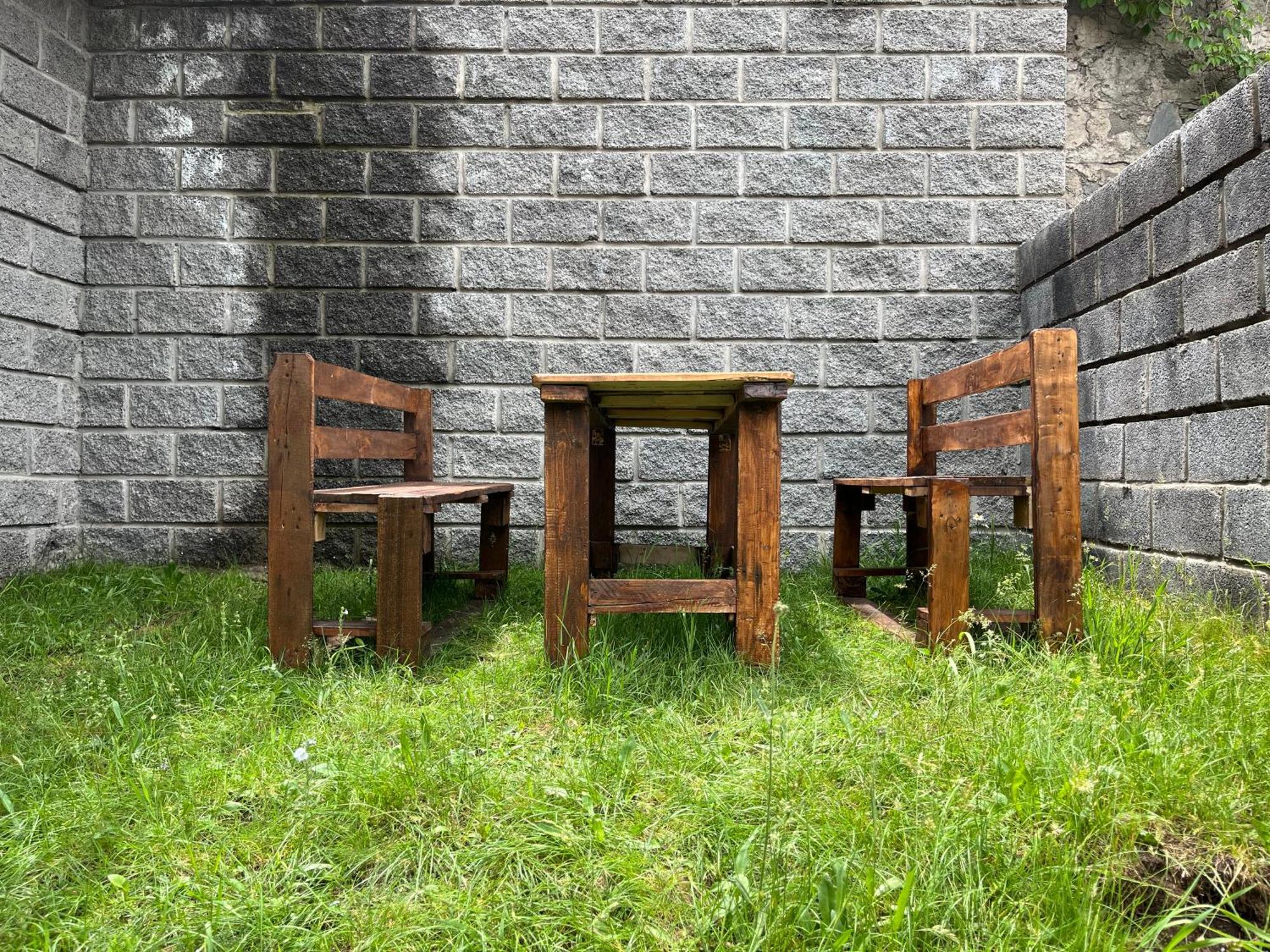 Hostel La Casa Dilisan Kültér fotó